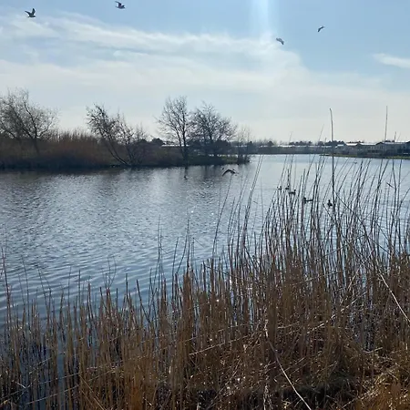 Haven Lakeside View Caravan