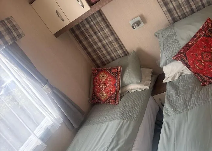 Camping Haven Lakeside View Caravan *